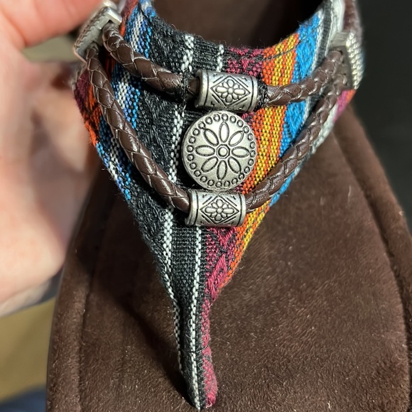 Minnetonka Silverthorne Multi Brown & Silver Women’s Size 10 Flip Flop Sandals - Picture 3 of 11